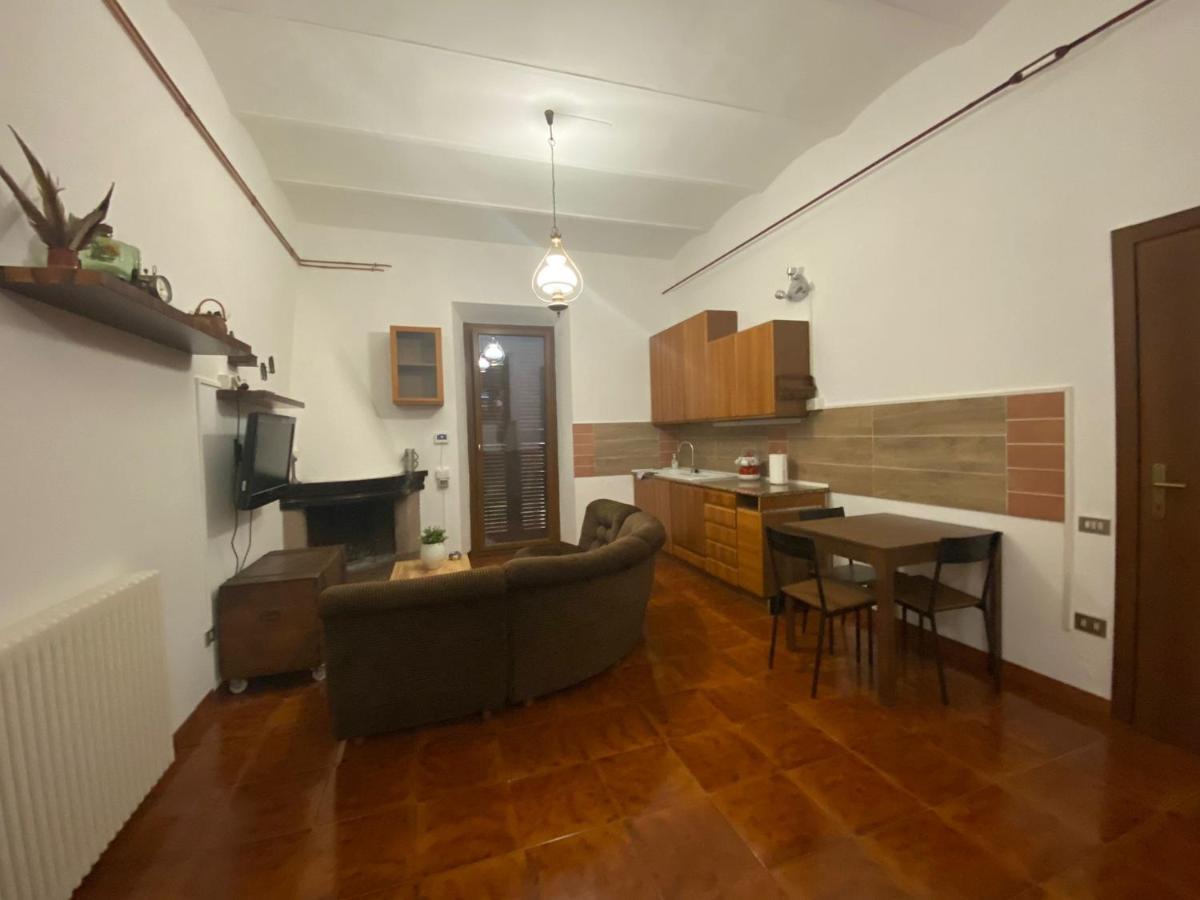 Robhouse Hotel Fabriano Bagian luar foto